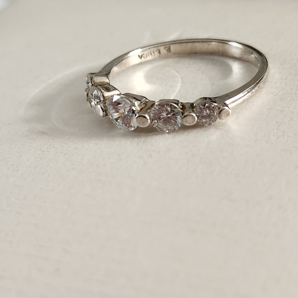 Diamonique QVC 5 stone band ring - Picture 5 of 6